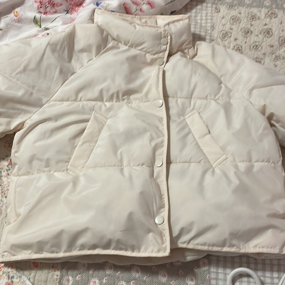 Off white beige puffer jacket - Picture 5 of 5